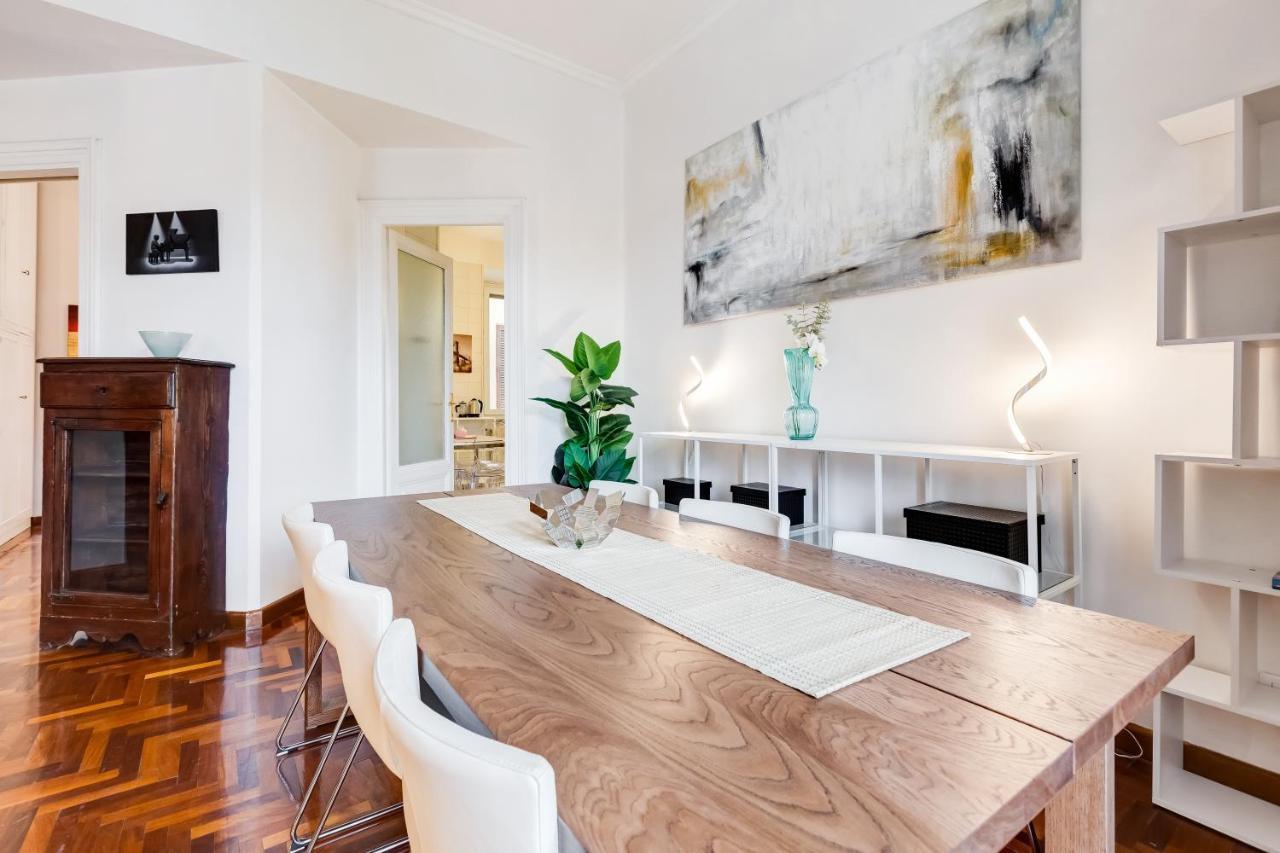 Apartment Large And Bright Amazing View Basilica San Giovanni In Laterano Rom